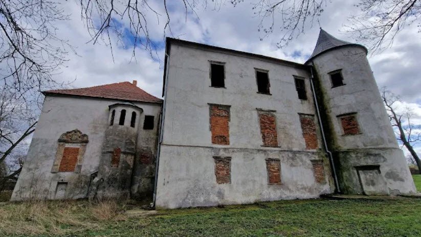 Zamek Rycerski w Chobieni, Chobienia, Lubin County, Poland, Poland